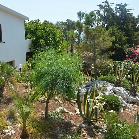 A Due Passi Dal Mare Con Piscina Villa Fontane Bianche Buitenkant foto