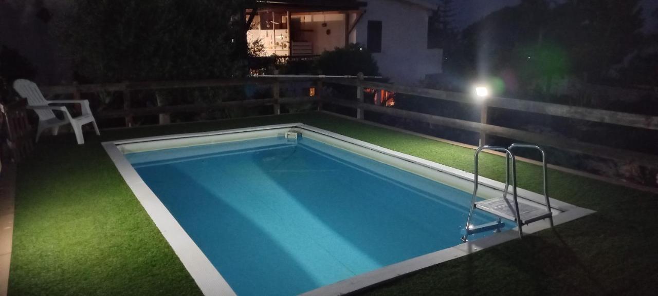A Due Passi Dal Mare Con Piscina Villa Fontane Bianche Buitenkant foto